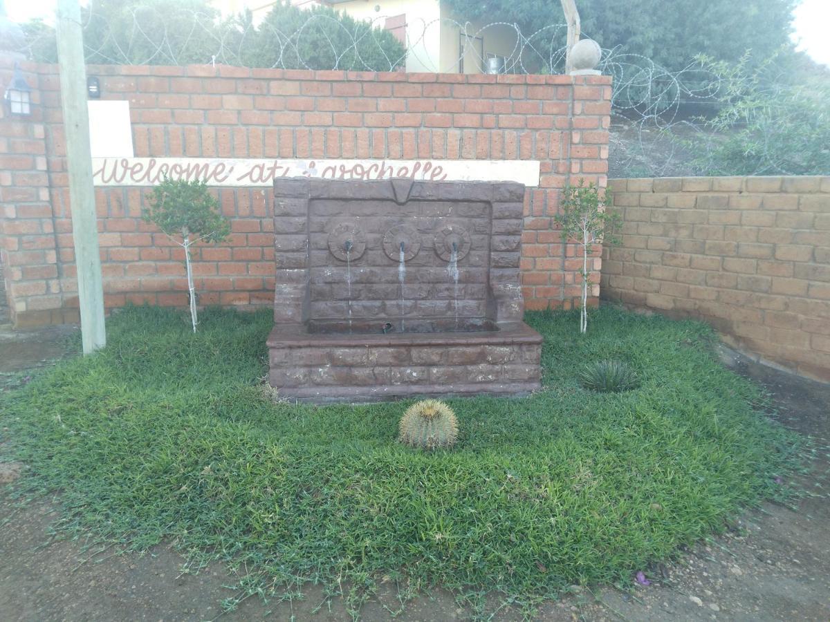 Larochelle Guesthouse Keetmanshoop Εξωτερικό φωτογραφία