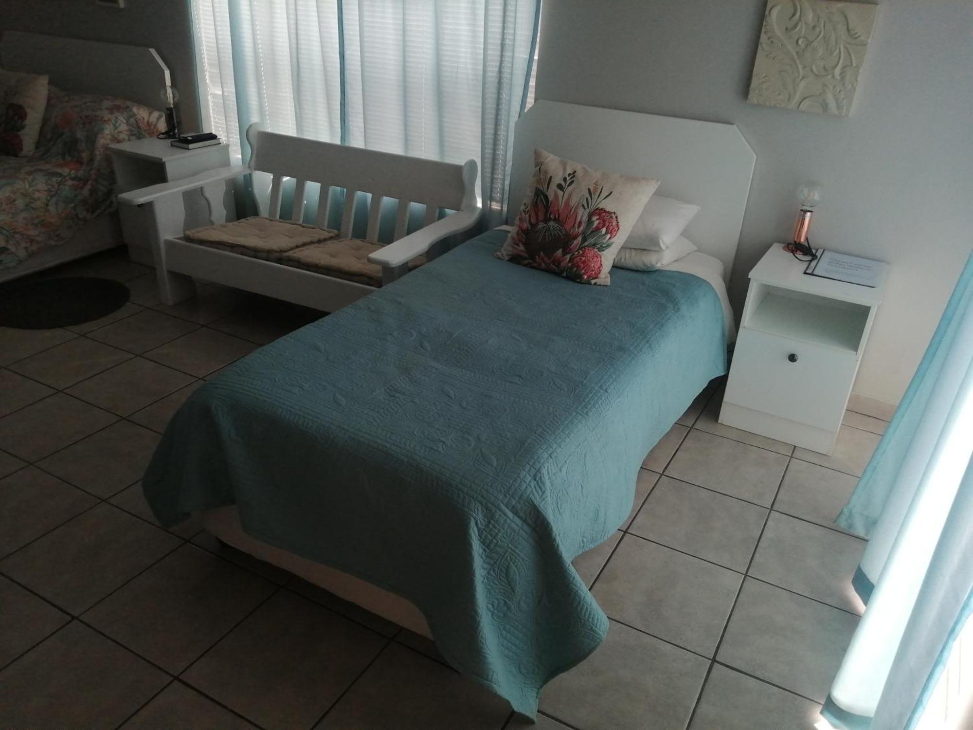 Larochelle Guesthouse Keetmanshoop Δωμάτιο φωτογραφία